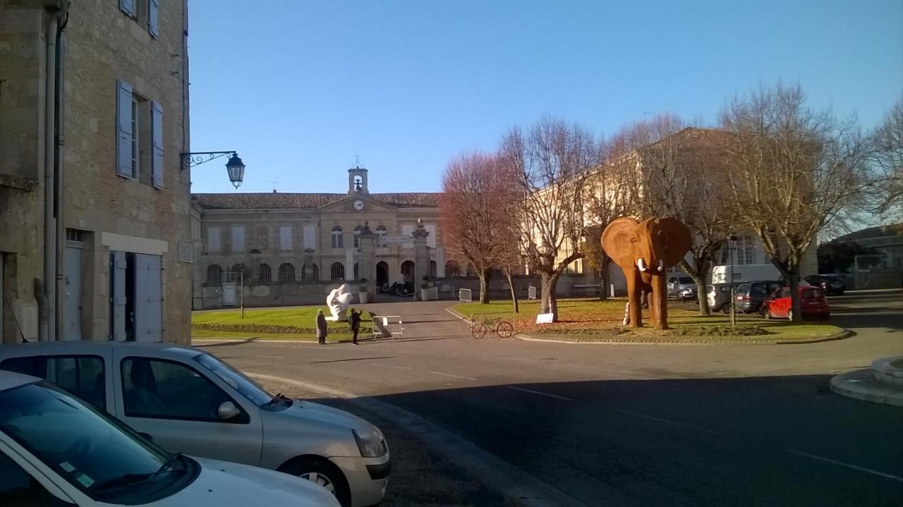 Gite De Claire Lectoure Bagian luar foto